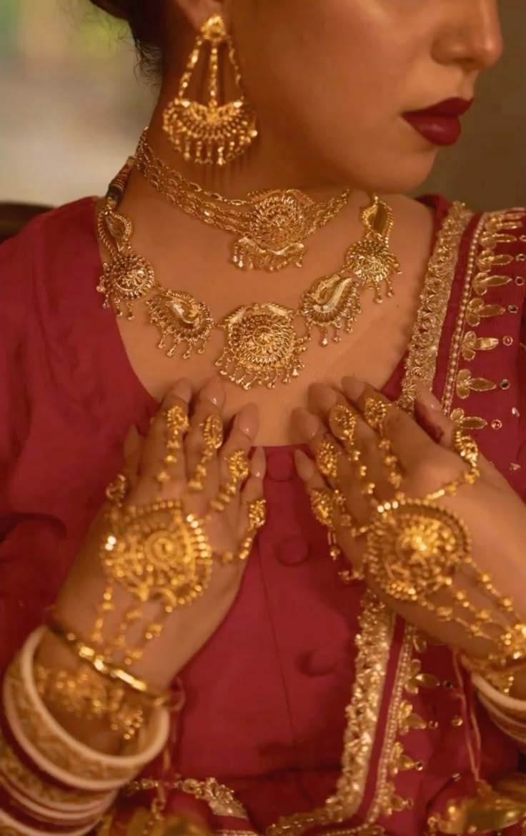 Model with jewelry